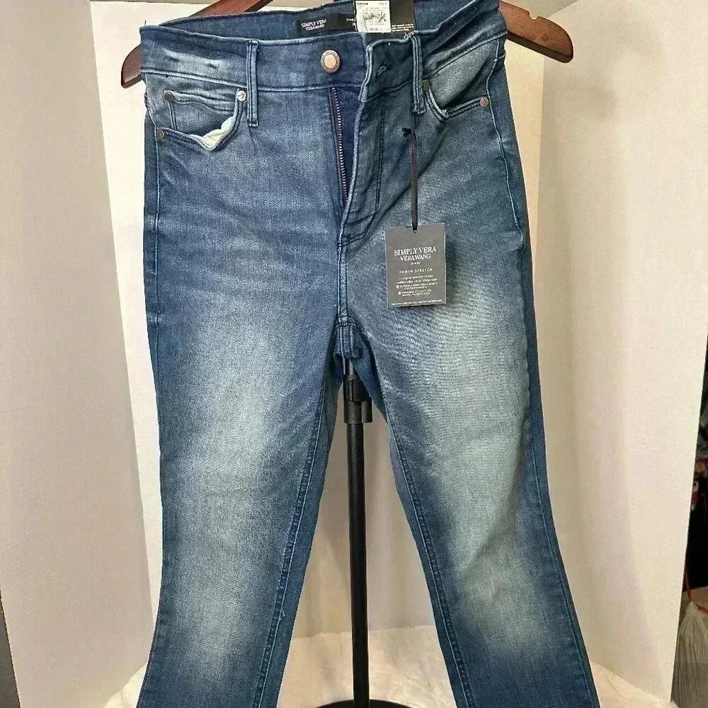 Simply Vera - Size 2R- Power Stretch Skinny Jeans